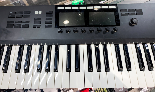 NI KOMPLETE KONTROL S61 MKⅡ 1_1_764392.jpg